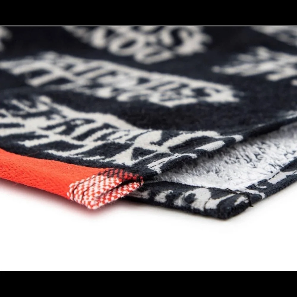 NWT 2 pack of Netflix hit show stranger things dish towels 100% cotton